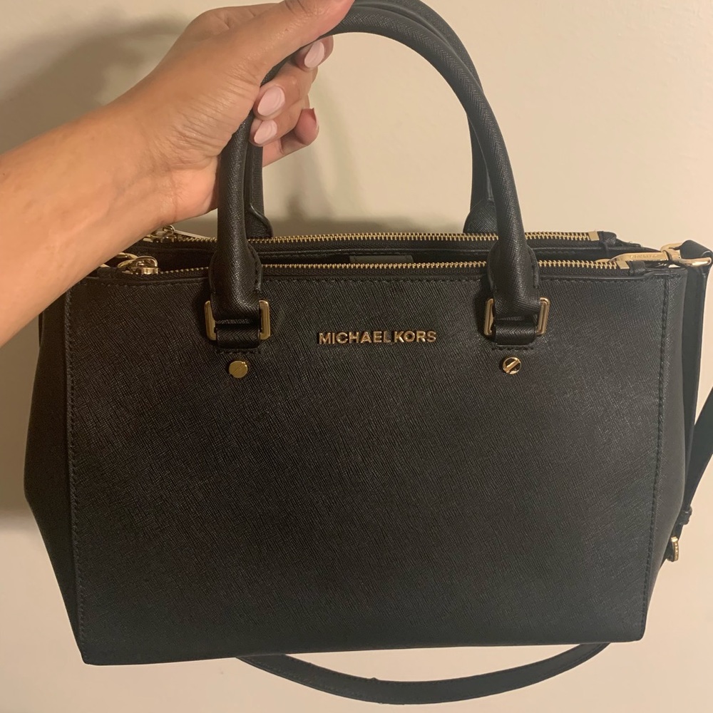 Michael Kors Sutton Tote, Black